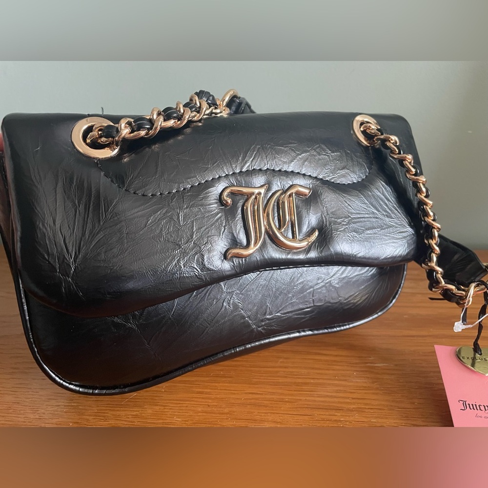 Juicy Couture Fashion Vibe Flap Crossbody Black Chain Strap Logo Textured NWT - Picture 11 of 16